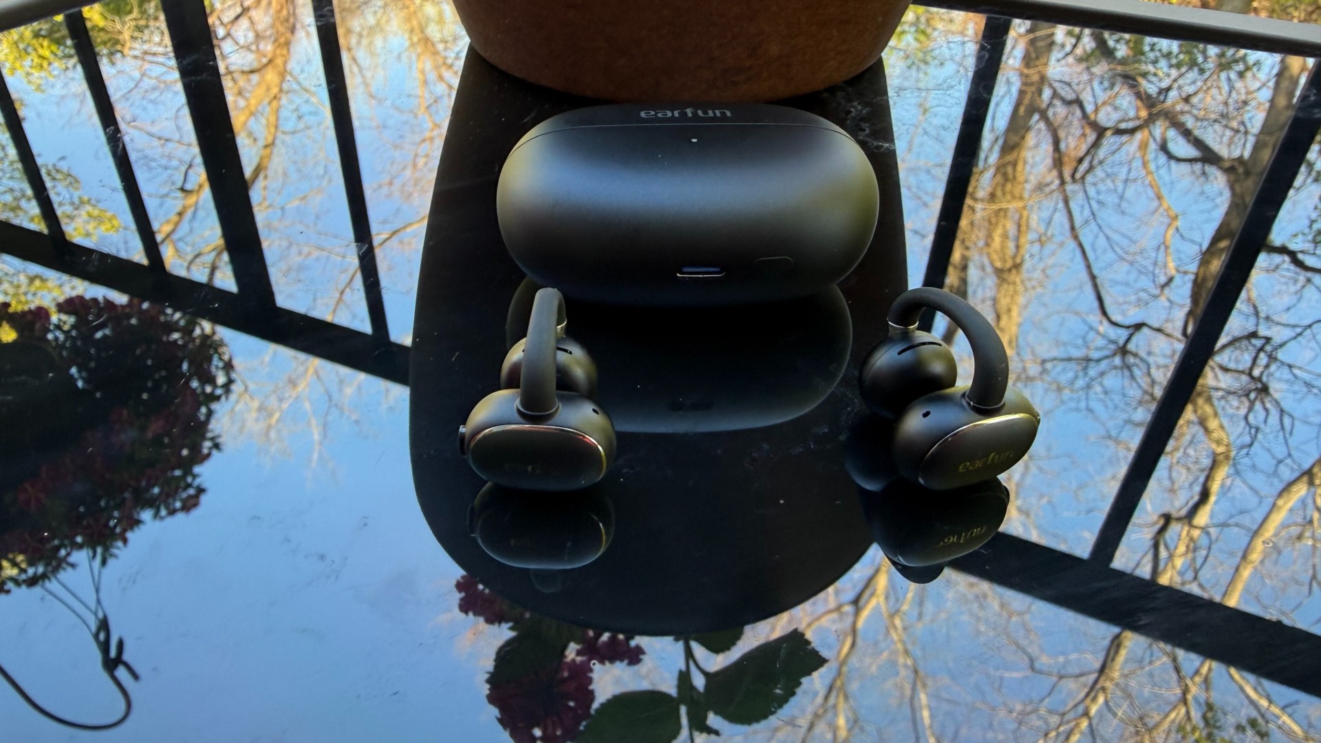 Best clip on earbuds
