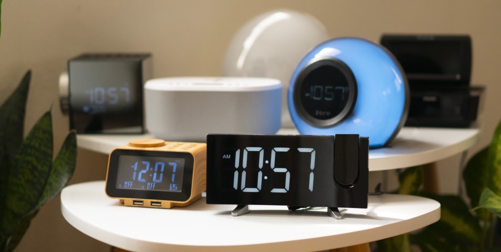 Best clock radio for bedroom