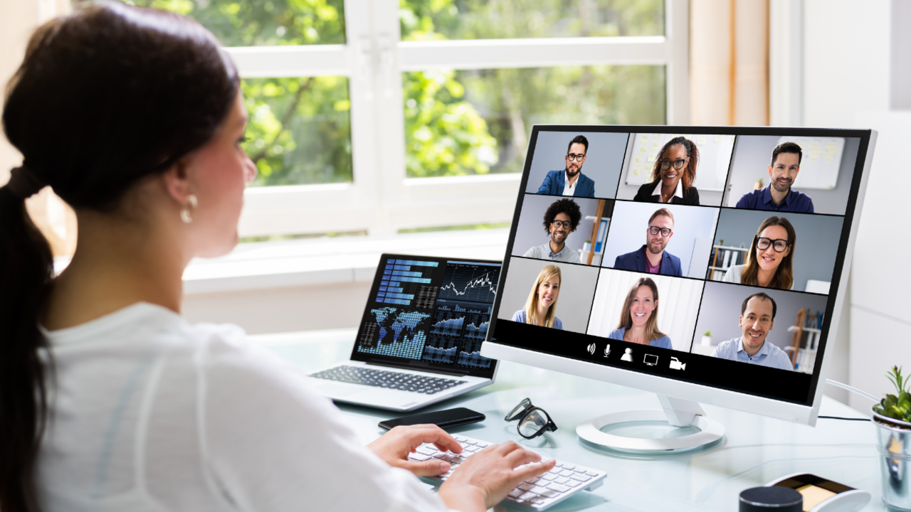How to Choose a Desktop for Zoom Meetings