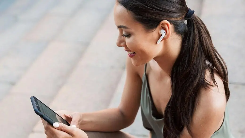 How to Choose Earbuds for Work Calls
