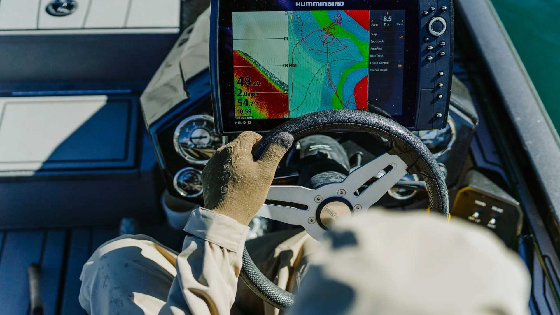 How to choose the best fish finder