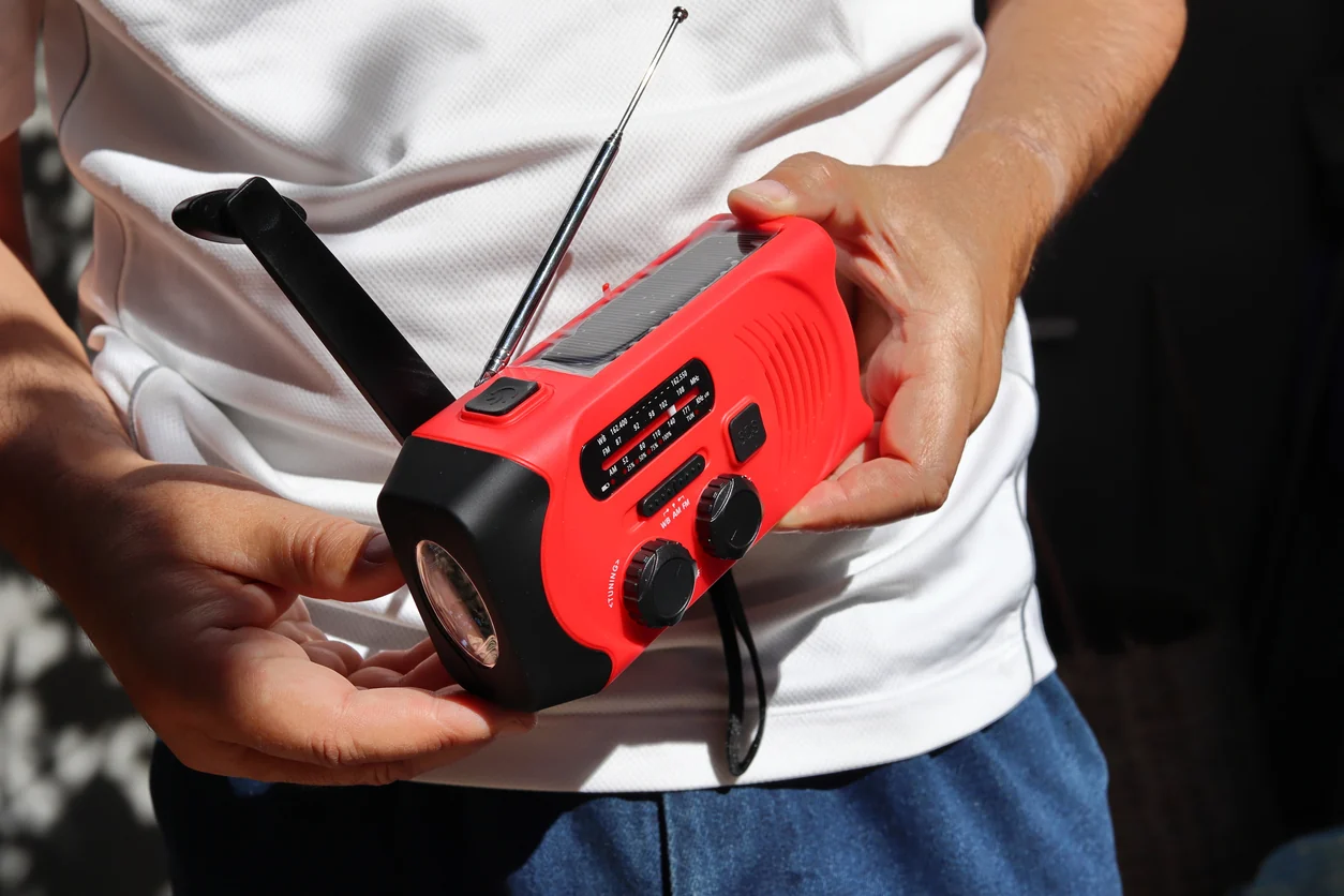 Best hand crank emergency radio