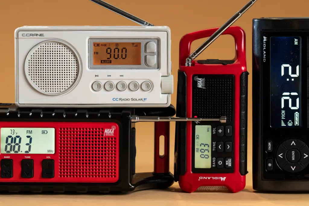 Best hand crank emergency radio