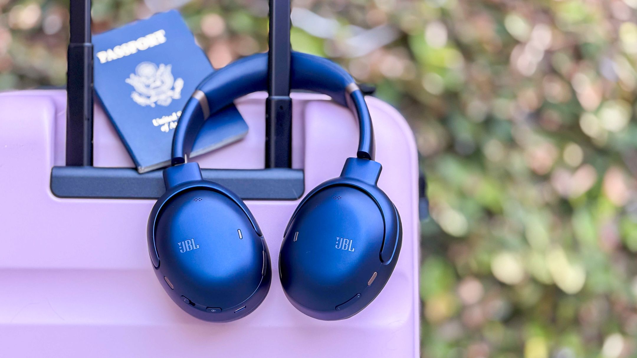 Best headphones for travel