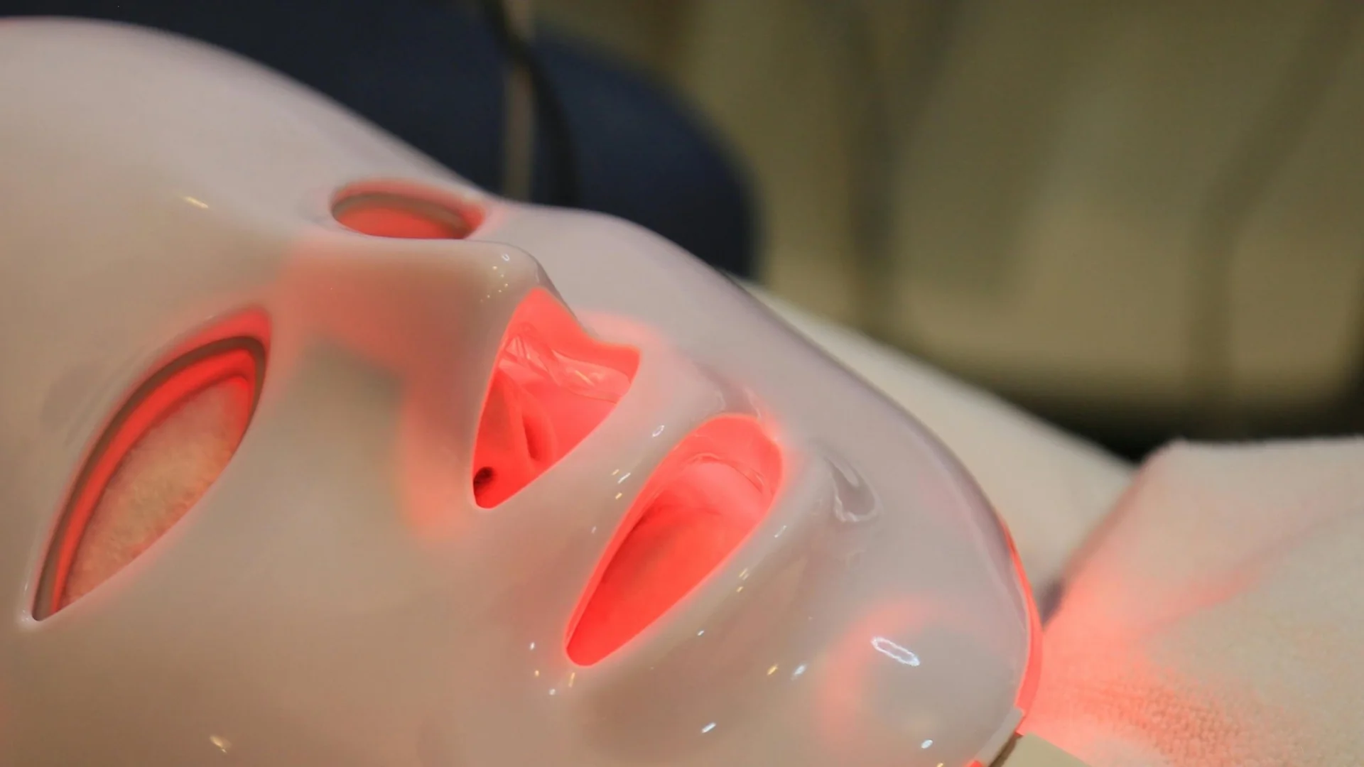 Best red light face mask