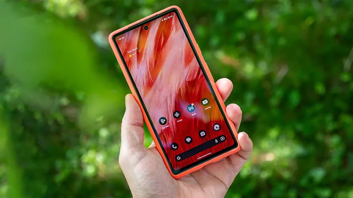 How to choose best smart phone for seniors