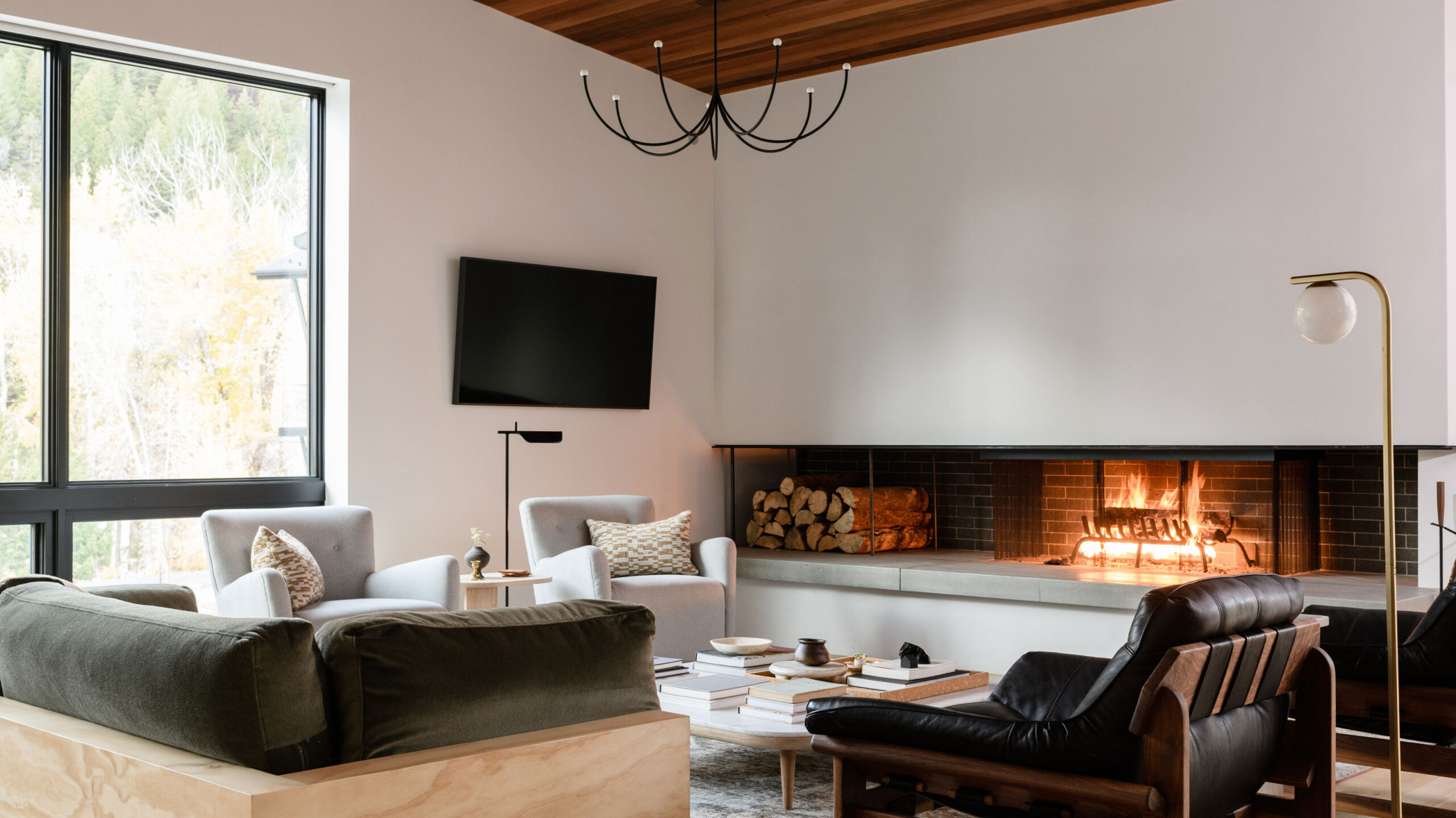 Best tv for bright room