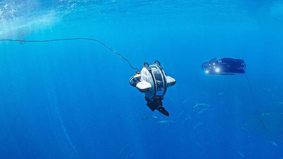 How to choose best underwater camera