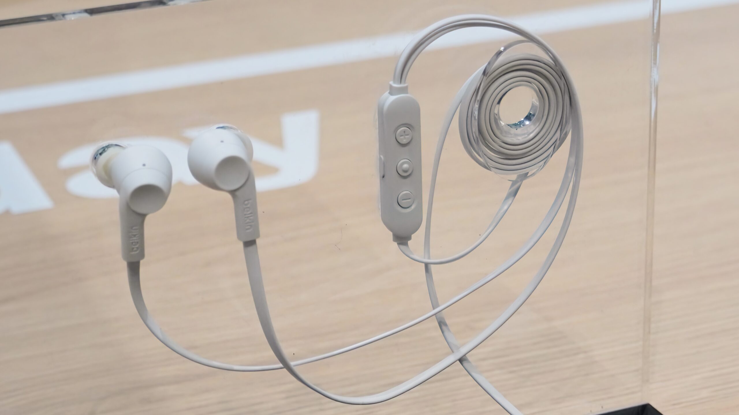 Best wired noise cancelling earbuds