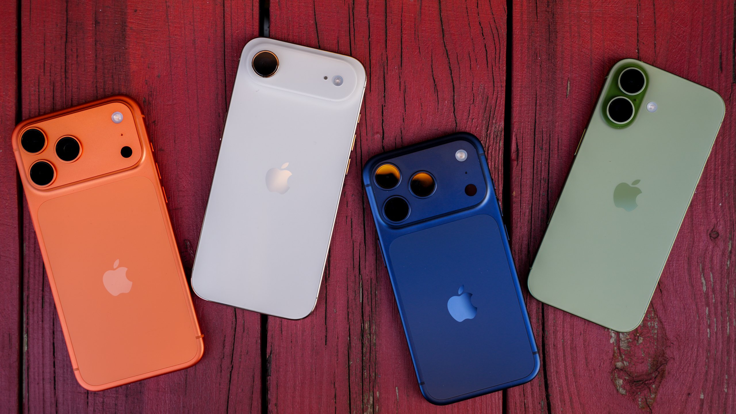 Screen Size and Physical Feel: which iphone should i buy